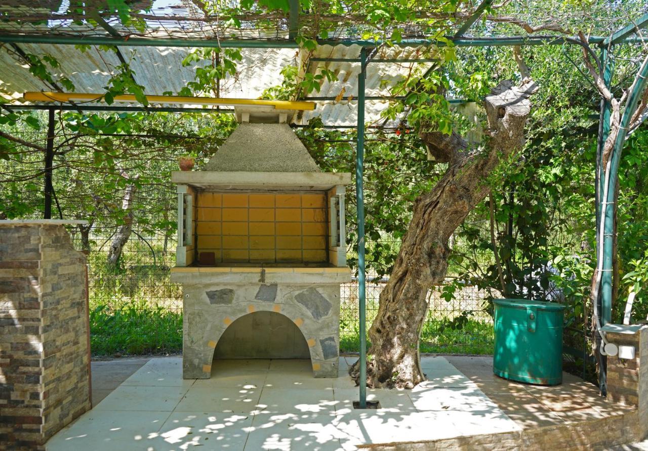 הוילה קלמאטה Veni Olive House מראה חיצוני תמונה