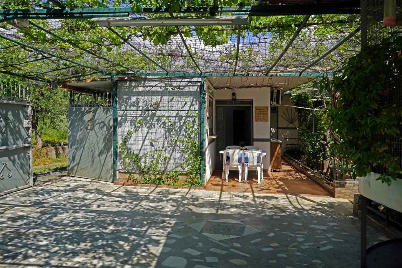 הוילה קלמאטה Veni Olive House מראה חיצוני תמונה